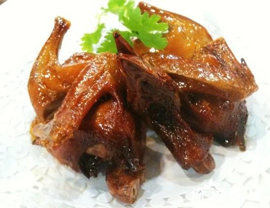 烤乳鸽美食介绍 港式烤乳鸽做法一览